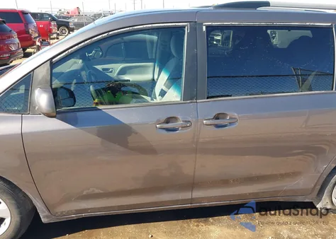 2016 Toyota Sienna Le 8 Passenger from USA, damaged, VIN 5TDKK3DC5GS713637